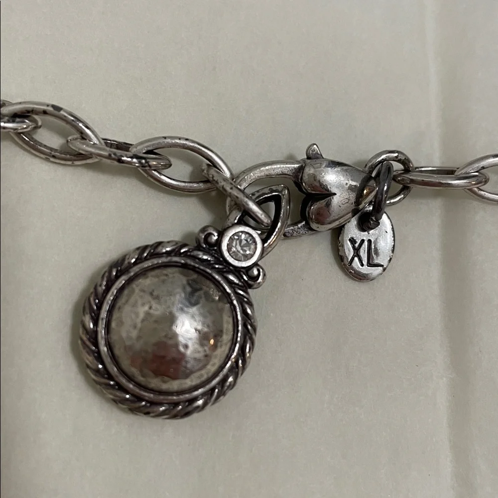 Double sided Silver-Tone Decorative Chain Belt with Filigree Medallion